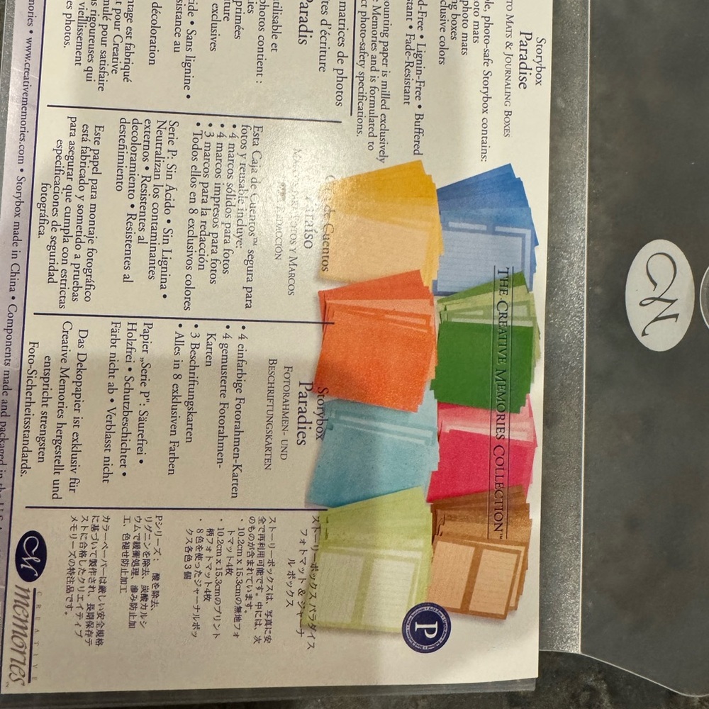 Creative Memories Mats i. Multiple colors with reusable case